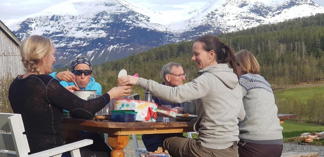 Heggjabygda Gjestegard, Nordfjordeid Eksteriør billede