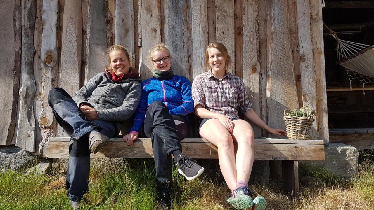 Heggjabygda Gjestegard, Nordfjordeid Eksteriør billede